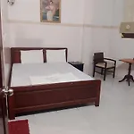 Hotel Van Do