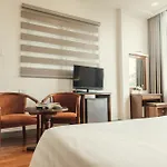 Lantern Hotel