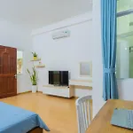 Lalahouse Riverside Residence