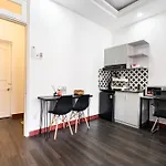 Friday Saigon Centre Homestay