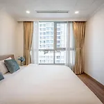 The Landmark Luxury Vinhomes Apartments - The Buildings Nearby Landmark 81 Central