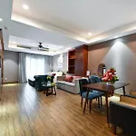 Sam Royal Apartment
