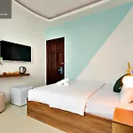 Hanz 137 Vivianne Hotel De Tham