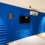 A In Hotel Del Luna