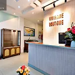 Hanz 137 Vivianne Hotel De Tham