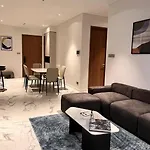 Metropole The Crest 3Br D2 City View 5 Quality