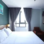 Lanura Apartments And Hotel