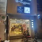Nha Nghi Ket Hop Coffe E Trung Nguyen