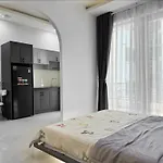 Newhome Luxury Apartment