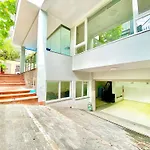 Gem Villa 215 - 6 Phong Ngu Lon, 8 Giuong, Ho Boi Lon, Trung Tam Thanh Pho