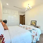 Vinhomes Central Park Premier Apartment