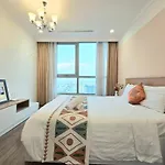 Vinhomes Central Park Premier Apartment