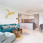 The Opera Apartment Cental Saigon Free Pool-Gym-Sauna Room- Golf Mini