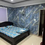 Quang Vinh Hotel