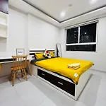 Kirakuan Parkview 2Br Pool/Gym/Balcony