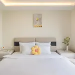 The Royal Homies - Phú Mỹ Hưng