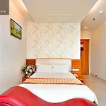 S79 Happy Hotel 2