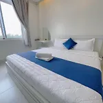 VI An Hotel