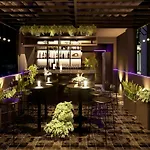 Labar Hotel