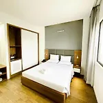 Royal Dragon Boutique Hotel Tan Binh