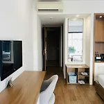 Royal Dragon Boutique Hotel Tan Binh