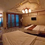 Kq Hostel