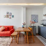 Palas House By Cozrum