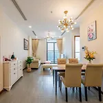 Elvita Landmark Luxury Residence