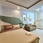 Ff Homestay Evy House