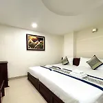 Dinh Dinh 2 Airport Hotel