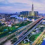 Hong Ha Hotel Near Phan Xich Long