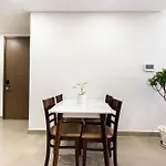 River Panorama 2 Bedroom, 1Bathroom District 7
