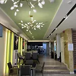 A25 Hotel - 142 Bui Thi Xuan