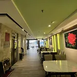A25 Hotel - 142 Bui Thi Xuan