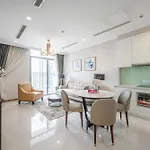 Apartment At Landmark - Vinhomes