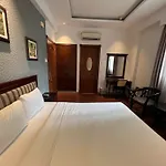 Haven Hut Suite Hotel