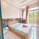 Fox Bliss Haven - Le Thanh Ton