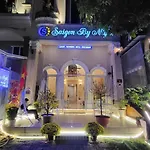 Saigon By Night Luxury Hotel