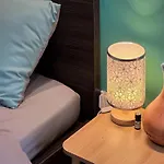 Unique Hideout - Freenetflix @ Near Bui Vien