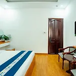Victory Hotel 709