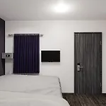 Morden Leparc Hotel & Spa