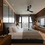 Zenity Apartel Dist 1 By Ssens
