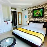 Hoang Thanh Thuy Airport Hotel 2 - Gan Am Thuc Dem Cho Hoang Hoa Tham