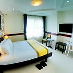 Hoang Thanh Thuy Airport Hotel 2 - Gan Am Thuc Dem Cho Hoang Hoa Tham