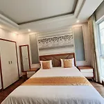 Garnet Hotel