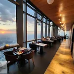 Elite Landmark Plus Saigon Riverside