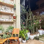 Nha Pho San Vuon Entire