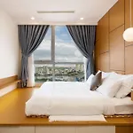 The Peninsula Landmark - Vinhomes Central Park