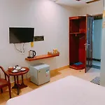 Royal Hotel