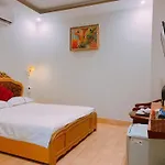 Royal Hotel